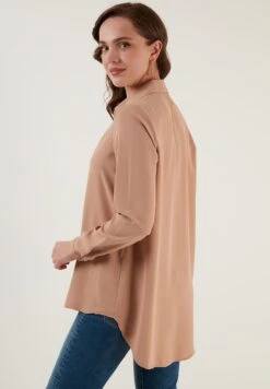 LELA Hemdbluse - Mink 12 LELA Hemdbluse - Mink -Damenbekleidungsgeschäft 0146cf43e2bf4979988a2b9de412c8bd