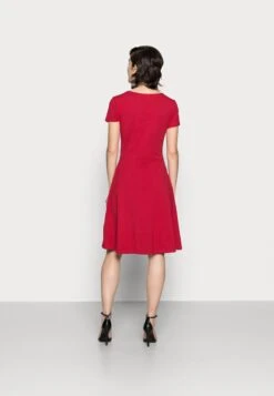 Anna Field Jerseykleid - Red -Damenbekleidungsgeschäft 02803cd818b6412a9436e4937ab0635c