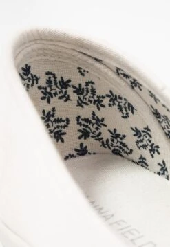 Anna Field Slipper - White -Damenbekleidungsgeschäft 039e4e87345447639a31bfeaf8734965