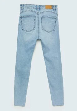 Stradivarius PUSH-UP - Jeans Skinny Fit - Light Blue Denim -Damenbekleidungsgeschäft 09cdcb0e1f524e7a817662b0ea19d7dc