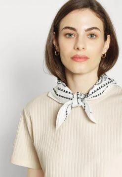 TOP SKIRT SET - Bleistiftrock - 003 - Off-white 12 TOP SKIRT SET - Bleistiftrock - 003 - Off-white -Damenbekleidungsgeschäft 17d77307363e48c6bd680b42cdfb7bf7