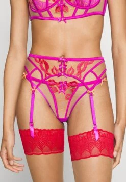 Ann Summers KISS ME QUICK SUSP BELT - Strumpfhalter - Purple 13 Ann Summers KISS ME QUICK SUSP BELT - Strumpfhalter - Purple -Damenbekleidungsgeschäft 218bc1aa37694cbb9cd2290b3afb9659 1
