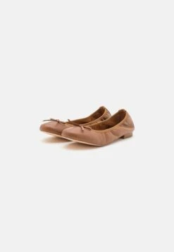 Pier One LEATHER - Klassischer Ballerina - Cognac 10 Pier One LEATHER - Klassischer Ballerina - Cognac -Damenbekleidungsgeschäft 423dda3ca2834c0da9a6344c8e9fe28c