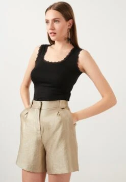 LELA SQUARE NECK LACE DETAILED ATHLETE - Top - Black 11 LELA SQUARE NECK LACE DETAILED ATHLETE - Top - Black -Damenbekleidungsgeschäft 498cdc424a3e4e7784f7aac3e8481d19