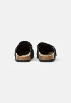 Pier One Pantolette Flach - Black -Damenbekleidungsgeschäft 4d309a52050a4badb4012456e00dd92b