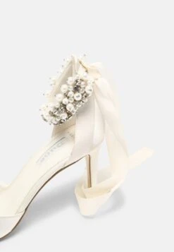 Dune London CLARETTE - Pumps - Ivory 13 Dune London CLARETTE - Pumps - Ivory -Damenbekleidungsgeschäft 521ff2bcb81946c1bdf375416894caae