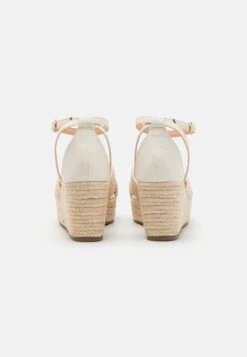 Plateausandalette - Beige 11 Plateausandalette - Beige -Damenbekleidungsgeschäft 75a44eba836e47e4900e3bb3ae8012ae
