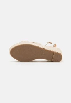 Plateausandalette - Beige 12 Plateausandalette - Beige -Damenbekleidungsgeschäft 9375a86a7b1840df813a9fcd7660e44b