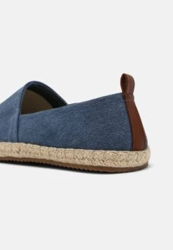 Pier One RENA ESPADRILLE UNISEX - Espadrille - Blue -Damenbekleidungsgeschäft b517ee1340354961ae649b3a0c38da46