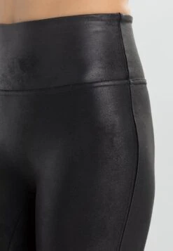 Spanx FAUX LEATHER LEGGINGS - Leggings - Strümpfe - Black -Damenbekleidungsgeschäft ccc5aa5e0e7c4ad190daadadc5078720