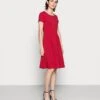 Anna Field Jerseykleid - Red 2 Anna Field Jerseykleid - Red -Damenbekleidungsgeschäft dd3543f3060242bb9973932ad739dd89