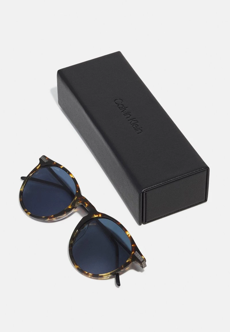Calvin Klein UNISEX - Sonnenbrille - Vintage Havana 6 Calvin Klein UNISEX - Sonnenbrille - Vintage Havana – Bild 4