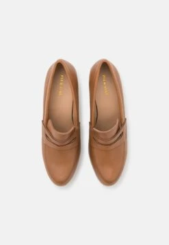 Pier One LEATHER - Pumps - Cognac 13 Pier One LEATHER - Pumps - Cognac -Damenbekleidungsgeschäft fcd2bc864a5344e7bcbe7e3ab8a6374e